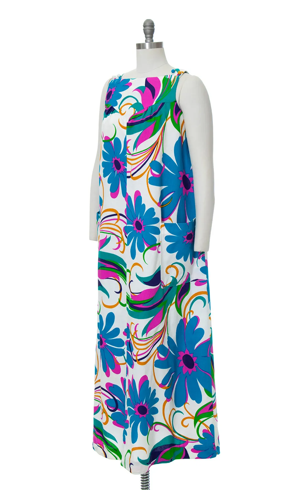 1970s Bold Floral Maxi Dress with Pockets | small/medium