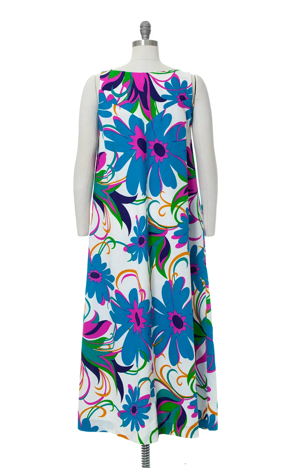 1970s Bold Floral Maxi Dress with Pockets | small/medium